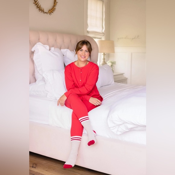 NWOT Jillian Harris x Joe Fresh Loungewear Wind Down Henley & Wind Down Jogger - Picture 3 of 15